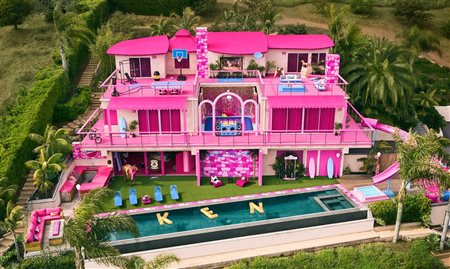 Casa da Barbie em Malibu pode ser alugada no Airbnb; veja fotos