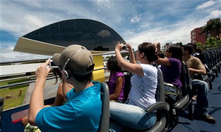 Turistas estrangeiros deixam R$ 3,19 bilhões no país em outubro