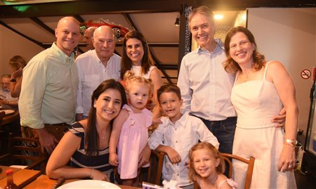 José Guillermo C. Alcorta comemora aniversário com amigos e familiares