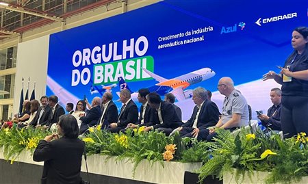 Em evento com Lula, Azul anuncia 13 novos Embraer para este ano