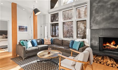 Frias Properties de Aspen Snowmass celebra seu 50º ano de atuação Frias Properties de Aspen Snowmass celebra seu 50º ano de atuação