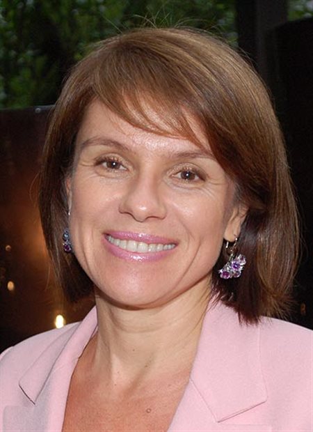 Jeanine Pires apresenta novo site amanhã