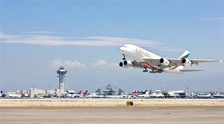 Emirates solicita autorização para usar A380 no País