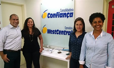 Operadora West Central Rio contrata duas atendentes