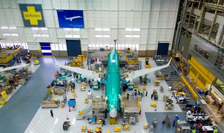 Boeing inicia montagem final do primeiro 737 MAX