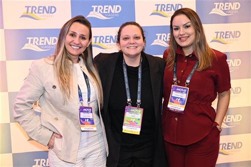 Fabiana Escuredo, do Sensedia, com Renata Burin e Michelly Souza, da Confiança