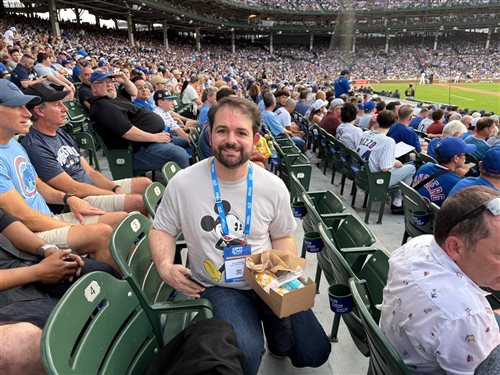 Disney Destinations leva convidados para área vip de jogo do Chicago Cubs; fotos