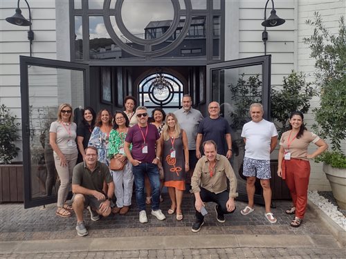 Famtur da Flot chega à Namíbia e visita a capital, Windhoek; veja fotos