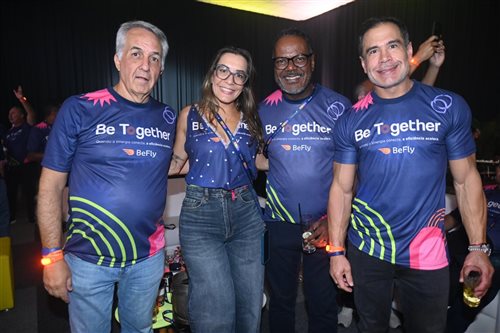 Convenção BeFly chega ao fim ao som de Banda Eva e anúncio da edição de 2027; fotos