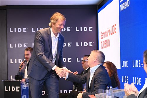 CEOs de Azul, Gol e Latam são unânimes ao criticar desunião e condução da aviação no País