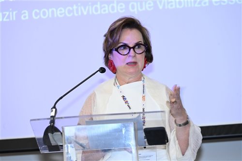 Iata alerta para impacto da reforma tributária setor aéreo em reunião do Fornatur