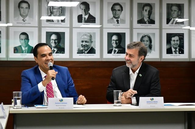 Embratur recebe visita do Ministro do Turismo, apresenta estrutura de inteligência de dados e estratégias de inovação da Agência