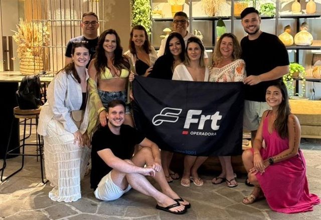 Agentes de viagens do Paraná participam de famtrip da Frt Operadora no Ceará