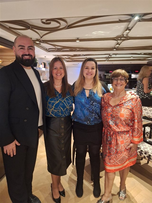 Velle Representações embarca no AmaMagna para viagem de integração