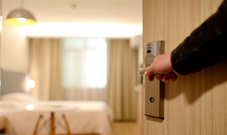 Hotelaria brasileira mantém alta de ocupação, diária média e RevPAR em maio